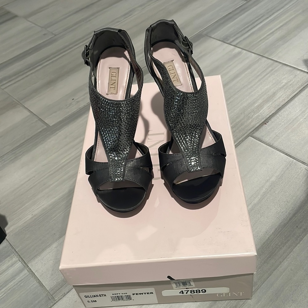 Glint grey silver sequence heels size 5.5, 5 1/2